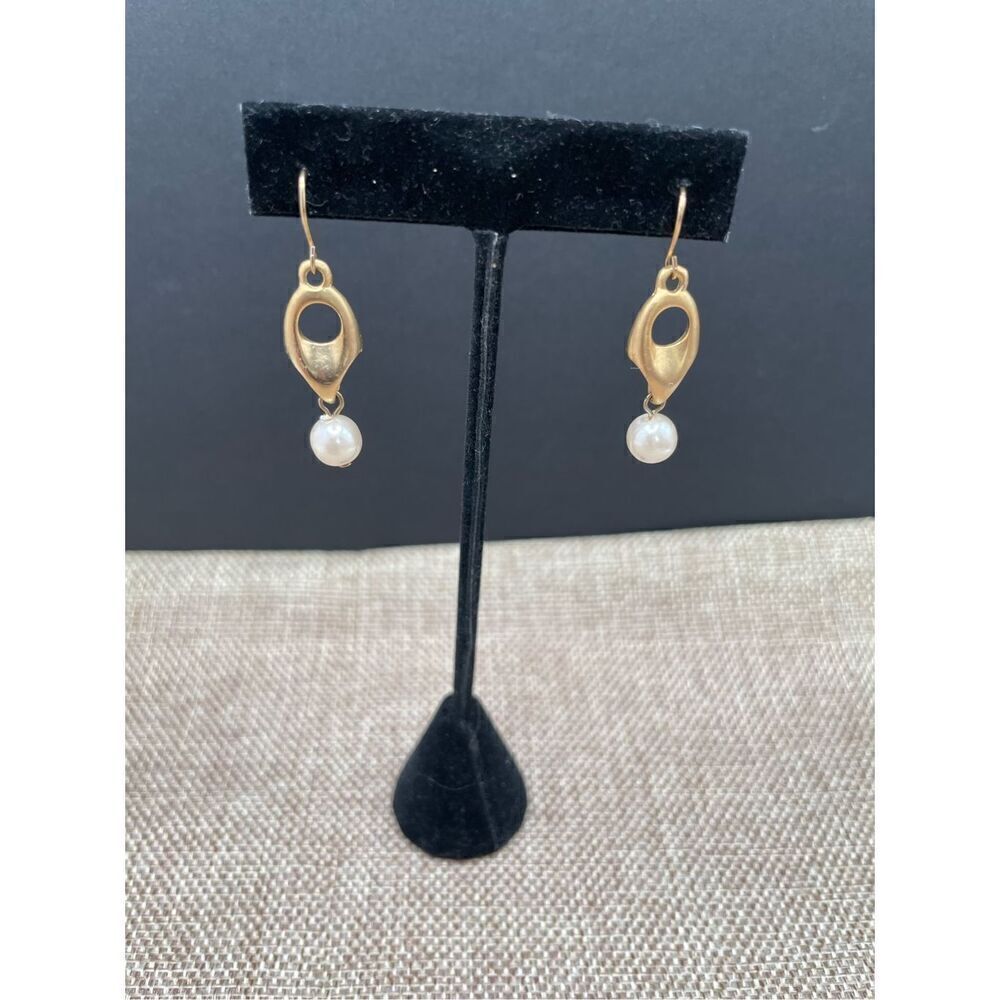 Vintage Pearl Dangle Earrings Fishhook Pierced